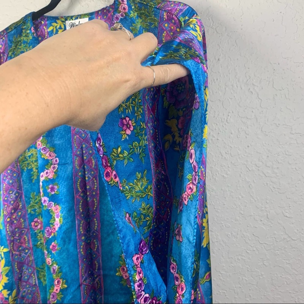 WINLAR Vintage Blue Laurel Roses Satin Long Caftan Lounge Dress - Picture 4 of 8